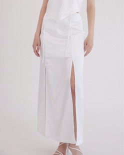 glow four slit satin skirt [white]